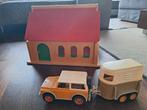 Houten boerderij met auto en aanhangwagen, Kinderen en Baby's, Ophalen, Gebruikt, Meubelstuk of Keukentje