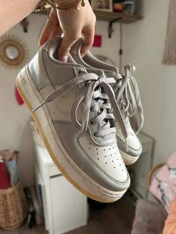 Schoene nike air. beschikbaar voor biedingen