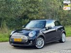 Mini Mini Electric Yours 33 kWh, panoramadak,lederen sportin, Auto's, Gebruikt, Lichtsensor, 184 pk, 185 km