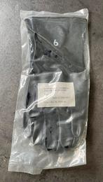 KL handschoenen chemisch strijdmiddelwerend NBC maat 9, Ophalen of Verzenden, Landmacht, Nederland, Kleding of Schoenen