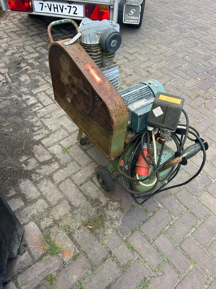 Zware compressor 380 volt, Doe-het-zelf en Verbouw, Compressors, Zo goed als nieuw, 100 liter of meer, Ophalen