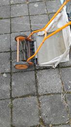 Handgrasmaaier, Tuin en Terras, Grasmaaiers, Kooimesmaaier, Ophalen of Verzenden, Gebruikt, Opvangzak