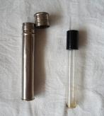 Oud Jodium flesje met bakelieten dop in metalen koker., Antiek en Kunst, Antiek | Glas en Kristal, Ophalen of Verzenden