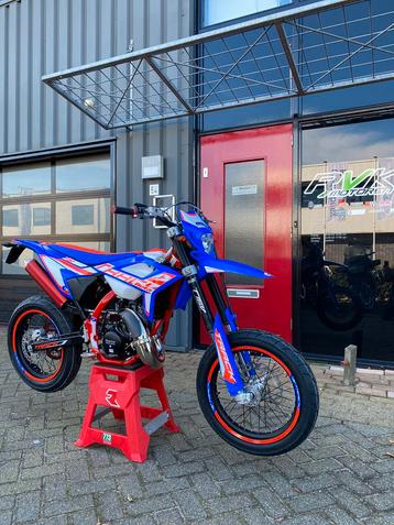  Beta RR50 Track Racing Blauw/Rood!  beschikbaar voor biedingen