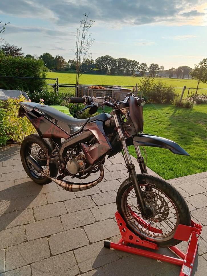 Schakelbrommer Gilera SM / Derbi Senda, Fietsen en Brommers, Brommers | Derbi, Ophalen