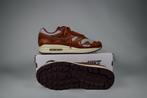 Nike Patta Wave Dark Russet | 44, Kleding | Heren, Schoenen, Nike x Patta, Bruin, Nieuw, Ophalen of Verzenden