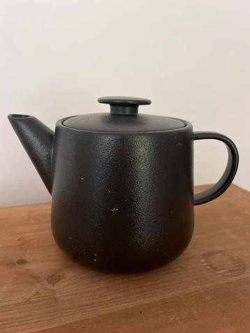 Zwarte Theepot van HEMA beschikbaar voor biedingen