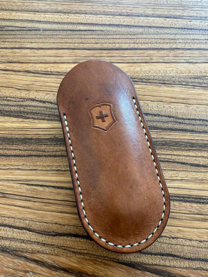 Handgemaakt Victorinox foudraal Met riemclip Uniek, Caravans en Kamperen, Kampeergereedschap, Nieuw, Ophalen of Verzenden