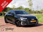 Audi A3 Limousine 35 TFSI S edition Dubbele S-line | Apple C, Auto's, 65 €/maand, 4 cilinders, 150 pk, Zwart