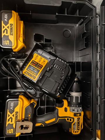 DeWalt DCD796P2 Boor-/Schroefmachine Set beschikbaar voor biedingen
