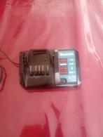 Makita acculader 14.4v en 18v, Doe-het-zelf en Verbouw, Gereedschap | Boormachines, Ophalen of Verzenden, Boor- en Schroefmachine