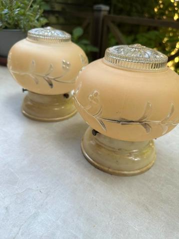 2 identieke retro plafonnières  beschikbaar voor biedingen
