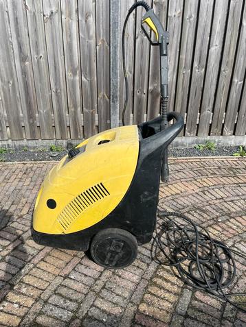 Hogedrukreiniger met waterverwarmer defect kapot beschikbaar voor biedingen