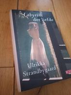 Ulrikka Strandbygaard - Labyrint Der Liefde - zgan, Ophalen of Verzenden, Europa overig, Ulrikka Strandbygaard, Zo goed als nieuw