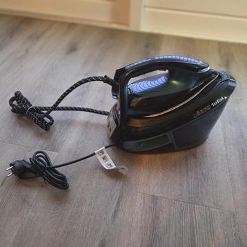 2025006: Tefal SV8151 Stoomstrijkijzer  NIEUW beschikbaar voor biedingen