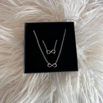 Zilveren Infinity armband en ketting oneindig ️ teken beschikbaar voor biedingen