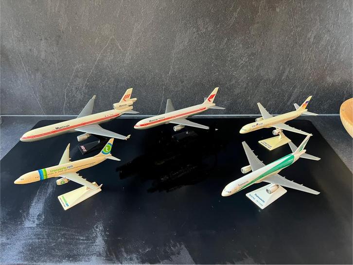 Schaal modelvliegtuigen 1:250 boeing MC donald douglas, Verzamelen, Luchtvaart en Vliegtuigspotten, Gebruikt, Schaalmodel, Ophalen of Verzenden