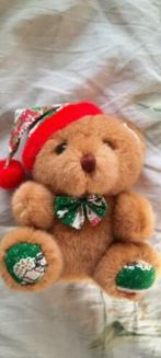 Kerst beer 18 cm hoog en 14 cm breed, nieuw, Verzamelen, Beren en Cherished Teddies, Ophalen of Verzenden, Nieuw, Stoffen beer