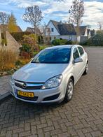 Opel Astra
1.7 CDTi Business 2008, Auto's, Voorwielaandrijving, Elektrische buitenspiegels, 4 cilinders, Origineel Nederlands
