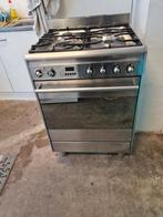 Fornuis smeg 60 cm breed, Huis en Inrichting, Keuken | Complete keukens, Ophalen of Verzenden, Zo goed als nieuw, Enkelwandige keuken