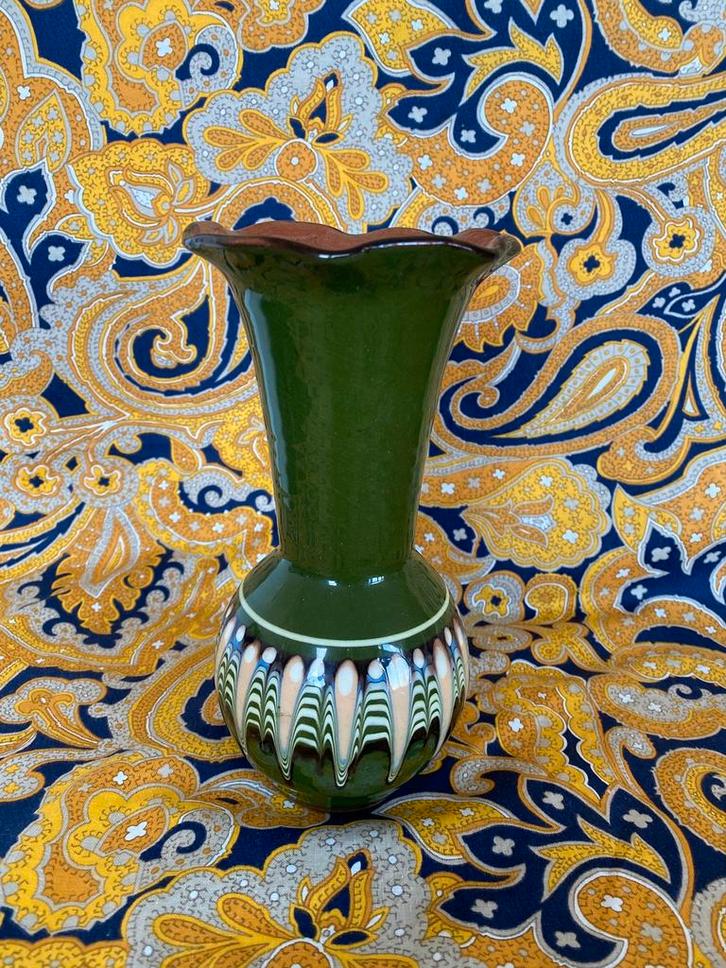 GEGLAZUURD BULGAARS ROOD AARDEWERKEN TROYAN VAASJE., Antiek en Kunst, Antiek | Vazen, Ophalen of Verzenden