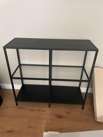 Sidetable nog in perfecte staat! beschikbaar voor biedingen