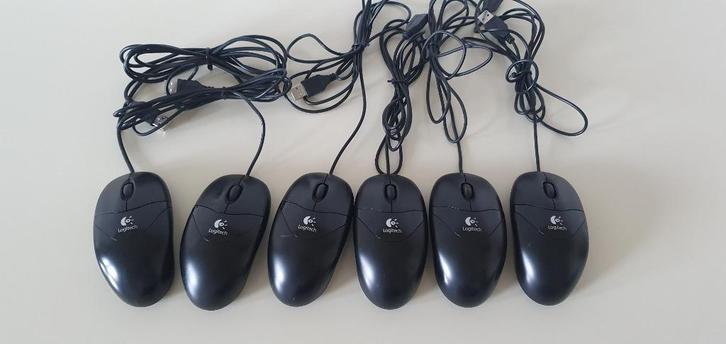 Diverse Muizen Logitech, Computers en Software, Muizen, Zo goed als nieuw, Muis, Bedraad, Ophalen of Verzenden