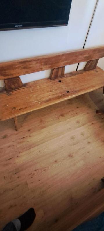 tafel en bank Jacob Kielland-Brandt

 beschikbaar voor biedingen