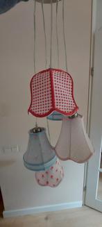 Hanglamp met 5 kleurige lampenkapjes (gratis afhalen), Huis en Inrichting, Ophalen, Gebruikt, Minder dan 50 cm
