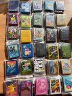 Pokémon center sleeves, Hobby en Vrije tijd, Verzamelkaartspellen | Pokémon, Ophalen of Verzenden, Nieuw, Sleeves of Kaarthoesjes