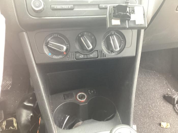 Kachel Bedieningspaneel van een Volkswagen Polo, Auto-onderdelen, Dashboard en Schakelaars, Volkswagen, Gebruikt, 3 maanden garantie