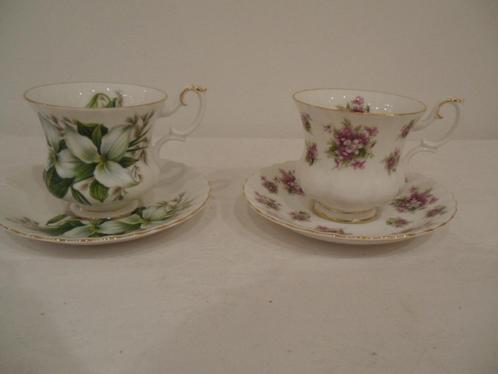 Royal Albert kop+schotel Trillium en Sweet Violets, Antiek en Kunst, Antiek | Servies los, Ophalen of Verzenden