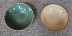 2 Schattige Schaaltjes - Groen & Beige, Ophalen of Verzenden