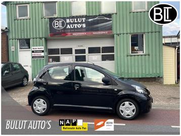 Toyota Aygo 1.0-12V Now AIRCO* NETTE AUTO* N.A.P.* beschikbaar voor biedingen