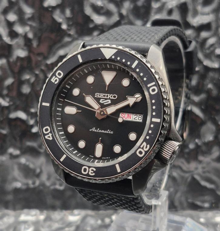 Seiko 5 Sports Ref. SRPD65K1 - 4R36-07G0 Black Automaat, Sieraden, Tassen en Uiterlijk, Horloges | Heren, Gebruikt, Polshorloge