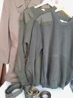 Militaire kleding: Jas – Truien – Riemen, Verzamelen, Militaria | Algemeen, Ophalen of Verzenden, Landmacht, Nederland, Kleding of Schoenen