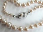 Mooie parelmoer kralen collier met zilveren 835 slotje., Ophalen of Verzenden, Zilver, Ketting
