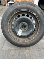 Winterbanden op stalen velg (peugeot 2008 nieuw model), Auto-onderdelen, Banden en Velgen, Ophalen, 16 inch, Winterbanden, Band(en)