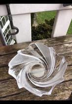 Schaaltje van Walther Glas, diam. Ong 16 cm. Draaipatroon., Antiek en Kunst, Antiek | Glas en Kristal, Ophalen of Verzenden