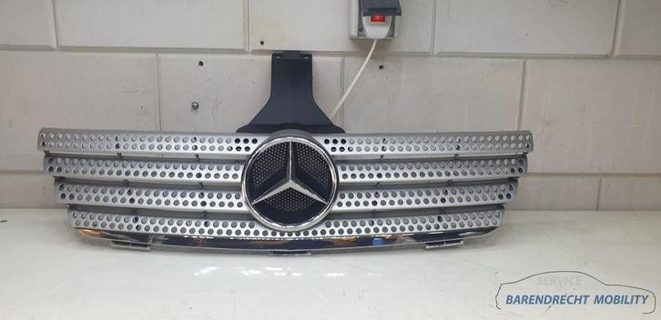 Mercedes CL203 W203 sportcoupe grille zilver geperforeerd av, Auto-onderdelen, Carrosserie en Plaatwerk, Mercedes-Benz, Gebruikt