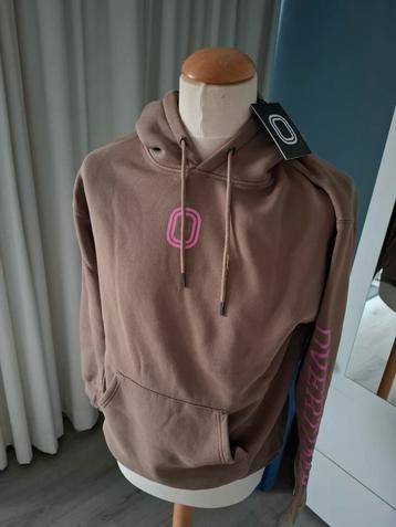 Overtime hoodie - Maat M  *nieuw* beschikbaar voor biedingen