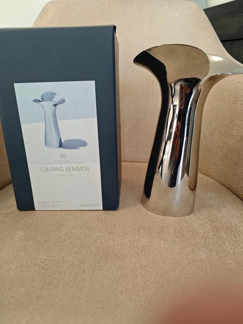 Georg Jensen BLOOM BOTANICA vase, medium - Mirror polished s, Verzamelen, Porselein, Kristal en Bestek, Zo goed als nieuw, Kop en/of schotel