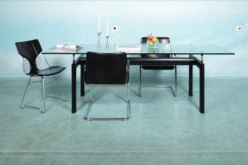 Corbusier LC6 glazen eettafel l Casina dining table frosted