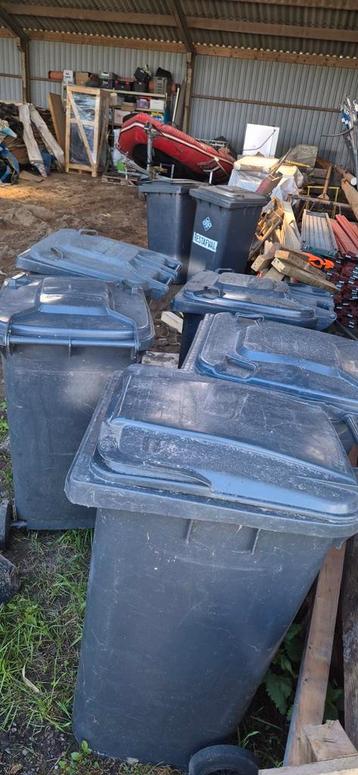 Diverse rolcontainers, € 12,50 per stuk. Zie foto's.  beschikbaar voor biedingen