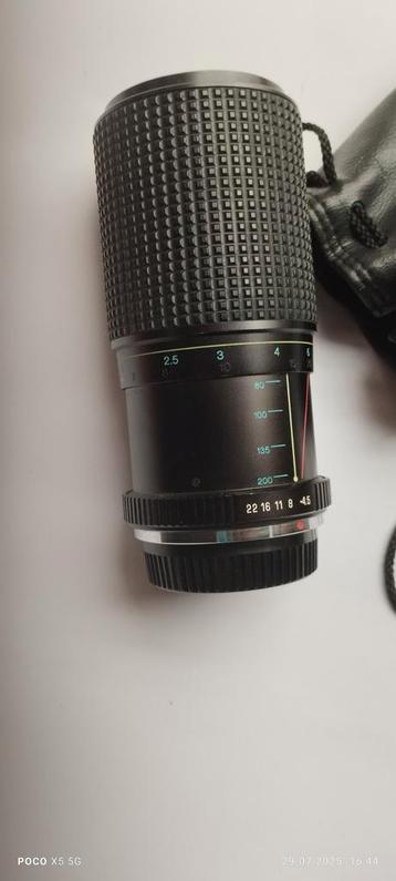 Vintage Tokina RMC 80-200mm F4 zoom lens beschikbaar voor biedingen