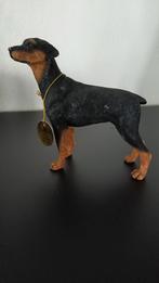 Dobermann Pinscher Beeldje, Ophalen