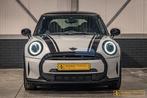 Mini 1.5 Cooper Essential|NW model|H&K|HUD|Leder|NW APK|Gara, Nieuw, Origineel Nederlands, Te koop, Zilver of Grijs