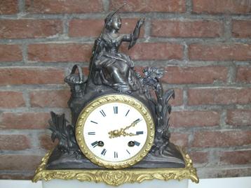 Antieke Franse Pendule ( touwtje ) uit 1830 beschikbaar voor biedingen