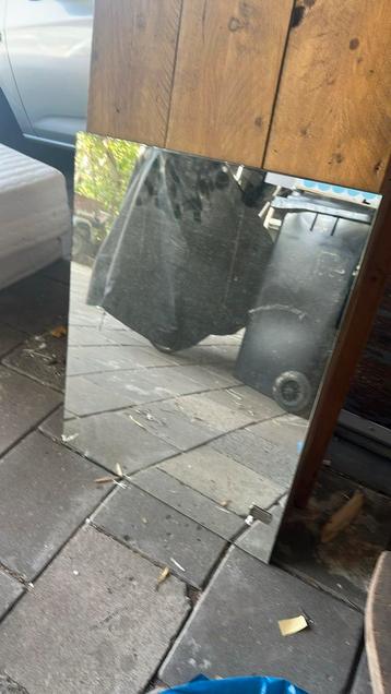 2 spiegels gratis