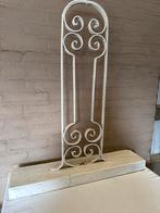 Gietijzeren Ornament op Hout - Wit, Ophalen, Gebruikt